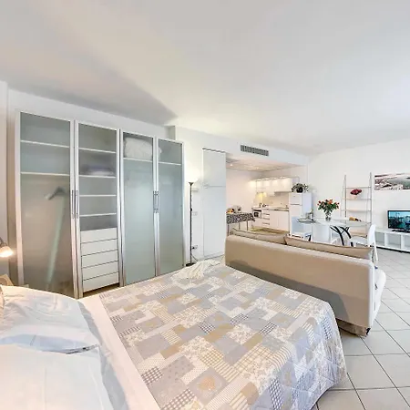 Apart-hotel Venice 3*